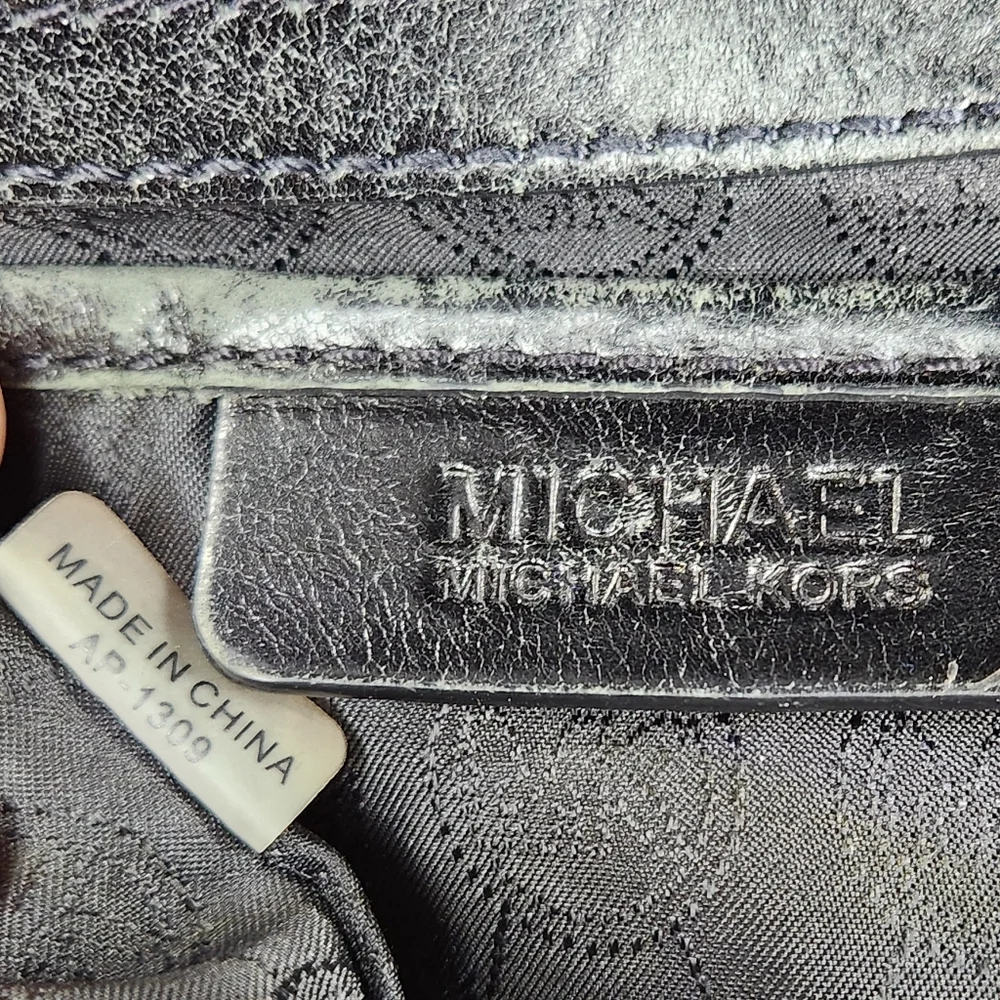 Michael Kors Devon Large Hobo Black Leather Shoulder Tote